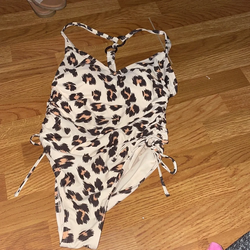 KONA SOL BATHING SUIT - Picture 1 of 6